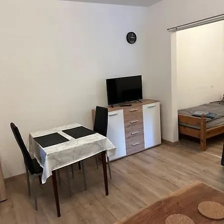 Schoene 1,5raum In Apartment